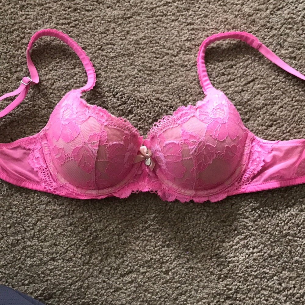 Victoria’s Secret Bra 32C